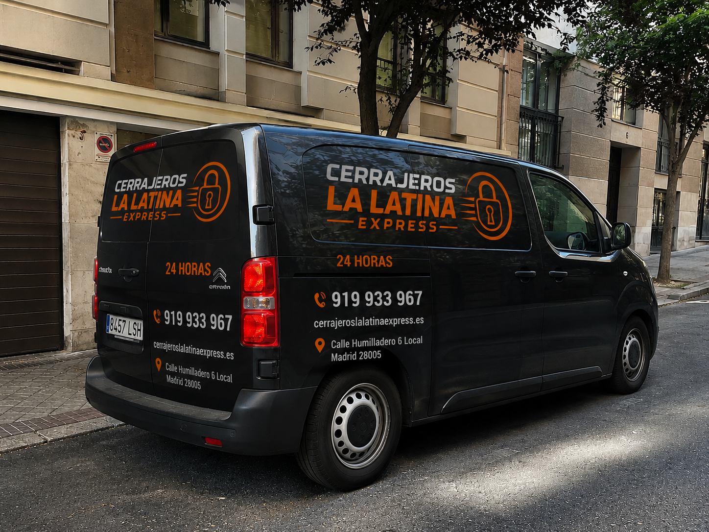 Furgoneta de Cerrajeros La Latina Express, cerrajería a domicilio en Madrid